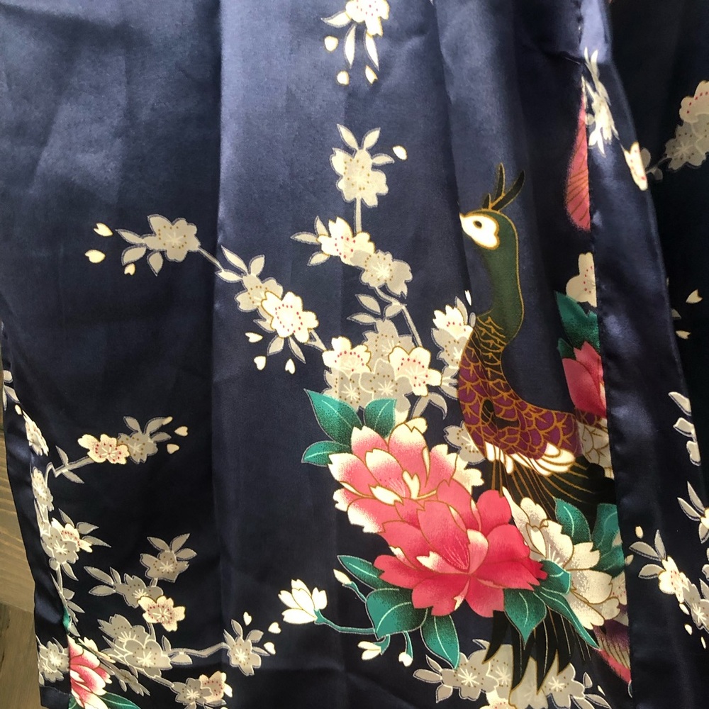 Floral Silk Robe - Picture 2 of 3